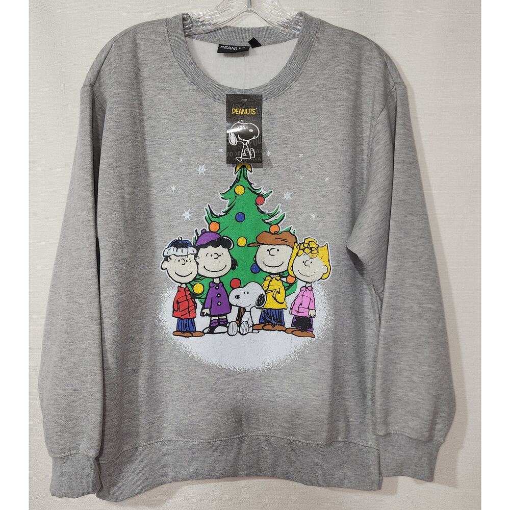 Snoopy and friends around christmas tree Sweatshirt' women's Large NWT